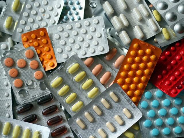 Provigil vs Adderall: How Prescription Stimulant Misuse Leads to Dependence